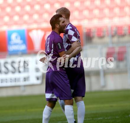 Fussball. Regionalliga. SK Austria Klagenfurt gegen SC Copacabana Kalsdorf. Torjubel Sandro Zakany, Thomas Hirschhofer (Austria Klagenfurt). Klagenfurt, 23.9.2017.
Foto: Kuess
---
pressefotos, pressefotografie, kuess, qs, qspictures, sport, bild, bilder, bilddatenbank