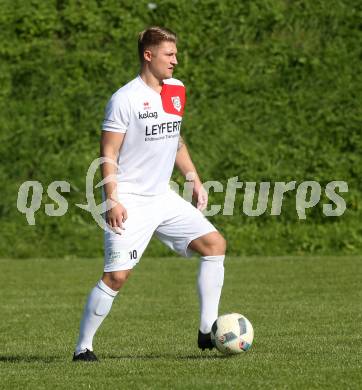Fussball. Kaerntner Liga. Maria Saal  gegen Gmuend. Kevin Puschl Schliefnig (Maria Saal). Maria Saal, 23.9.2017.
Foto: Kuess
---
pressefotos, pressefotografie, kuess, qs, qspictures, sport, bild, bilder, bilddatenbank