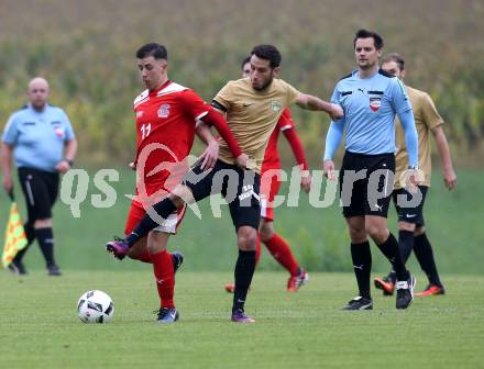 Fussball. Kaerntner Liga. Koettmannsdorf gegen KAC 1909. Christopher Sallinger (Koettmannsdorf), Hasan Kupinic (KAC). Koettmannsdorf, 24.9.2017.
Foto: Kuess
---
pressefotos, pressefotografie, kuess, qs, qspictures, sport, bild, bilder, bilddatenbank