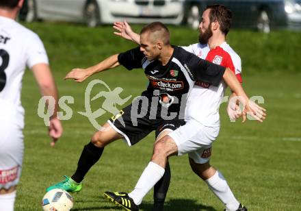 Fussball. Kaerntner Liga. Maria Saal  gegen Gmuend. Roland Krenn (Maria Saal), Nikola Pavlica (Gmuend). Maria Saal, 23.9.2017.
Foto: Kuess
---
pressefotos, pressefotografie, kuess, qs, qspictures, sport, bild, bilder, bilddatenbank