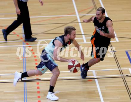 Basketball 2. Bundesliga. Grunddurchgang. 1. Runde. Villach Raiders gegen Basket Flames. Timi Huber, (Villach), Dominik Alturban (Basket Flames). Villach, am 24.9.2017.
Foto: Kuess
---
pressefotos, pressefotografie, kuess, qs, qspictures, sport, bild, bilder, bilddatenbank