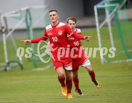 Fussball. Kaerntner Liga. Koettmannsdorf gegen KAC 1909. Torjubel Robert Matic, Tobias Alexander Schaflechner  (KAC). Koettmannsdorf, 24.9.2017.
Foto: Kuess
---
pressefotos, pressefotografie, kuess, qs, qspictures, sport, bild, bilder, bilddatenbank