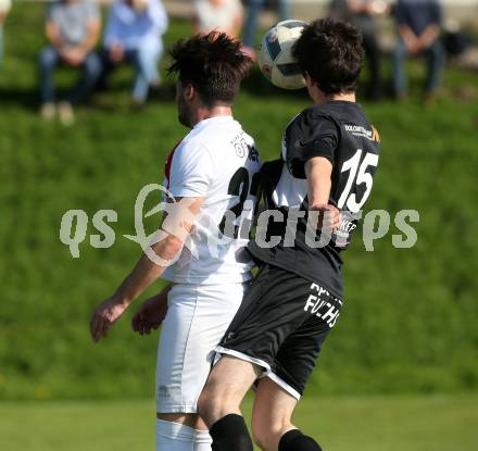 Fussball. Kaerntner Liga. Maria Saal  gegen Gmuend. Andreas Schawarz (Maria Saal), Christoph Oberbucher (Gmuend). Maria Saal, 23.9.2017.
Foto: Kuess
---
pressefotos, pressefotografie, kuess, qs, qspictures, sport, bild, bilder, bilddatenbank