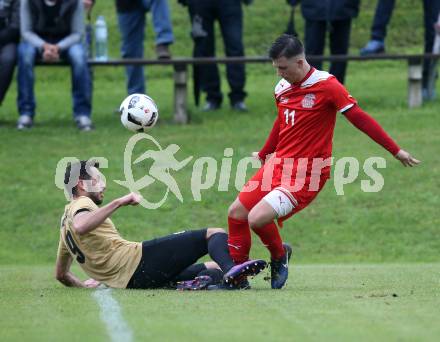 Fussball. Kaerntner Liga. Koettmannsdorf gegen KAC 1909. Christopher Sallinger (Koettmannsdorf), Hasan Kupinic (KAC). Koettmannsdorf, 24.9.2017.
Foto: Kuess
---
pressefotos, pressefotografie, kuess, qs, qspictures, sport, bild, bilder, bilddatenbank