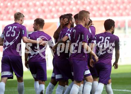 Fussball. Regionalliga. SK Austria Klagenfurt gegen SC Copacabana Kalsdorf. Torjubel (Austria Klagenfurt). Klagenfurt, 23.9.2017.
Foto: Kuess
---
pressefotos, pressefotografie, kuess, qs, qspictures, sport, bild, bilder, bilddatenbank