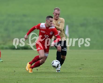 Fussball. Kaerntner Liga. Koettmannsdorf gegen KAC 1909. Aner Mandzic (Koettmannsdorf), Robert Matic (KAC). Koettmannsdorf, 24.9.2017.
Foto: Kuess
---
pressefotos, pressefotografie, kuess, qs, qspictures, sport, bild, bilder, bilddatenbank