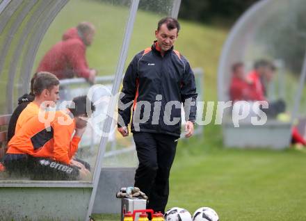 Fussball. Kaerntner Liga. Koettmannsdorf gegen KAC 1909. Trainer Rudolf Perz (Koettmannsdorf). Koettmannsdorf, 24.9.2017.
Foto: Kuess
---
pressefotos, pressefotografie, kuess, qs, qspictures, sport, bild, bilder, bilddatenbank