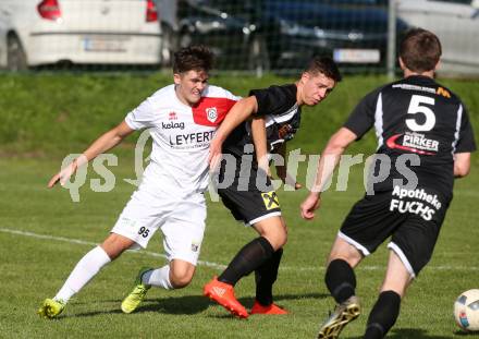 Fussball. Kaerntner Liga. Maria Saal  gegen Gmuend. Luca Andrea Nicola Kreuzer Luca Andrea Nicola Kreuzer  (Maria Saal), Philipp Straganz (Gmuend). Maria Saal, 23.9.2017.
Foto: Kuess
---
pressefotos, pressefotografie, kuess, qs, qspictures, sport, bild, bilder, bilddatenbank