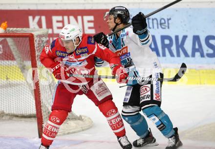 EBEL. Eishockey Bundesliga. KAC gegen 	EHC Liwest Black Wings Linz. Kevin Kapstad, (KAC), Corey Locke (Linz). Klagenfurt, am 28.9.2017.
Foto: Kuess

---
pressefotos, pressefotografie, kuess, qs, qspictures, sport, bild, bilder, bilddatenbank