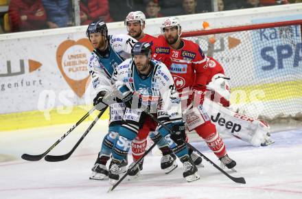 EBEL. Eishockey Bundesliga. KAC gegen 	EHC Liwest Black Wings Linz. Steven Strong, Martin Schumnig, (KAC), Jakob Charles Dowell, Kevin Moderer (Linz). Klagenfurt, am 28.9.2017.
Foto: Kuess

---
pressefotos, pressefotografie, kuess, qs, qspictures, sport, bild, bilder, bilddatenbank