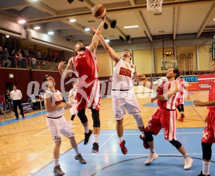 Basketball 2. Bundesliga. Grunddurchgang. 2. Runde. Woerthersee Piraten gegen St. Poelten Dragons. Andreas Napokoj, Tobias Schrittwieser (Piraten), Lukas Boeck, Benjamin Rueckert (St. Poelten). Klagenfurt, am 30.9.2017.
Foto: Kuess
---
pressefotos, pressefotografie, kuess, qs, qspictures, sport, bild, bilder, bilddatenbank