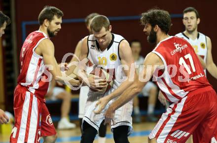 Basketball 2. Bundesliga. Grunddurchgang. 2. Runde. Woerthersee Piraten gegen St. Poelten Dragons. Ian Moschik, (Piraten), Christoph Boeck, Denis Soldo (St. Poelten). Klagenfurt, am 30.9.2017.
Foto: Kuess
---
pressefotos, pressefotografie, kuess, qs, qspictures, sport, bild, bilder, bilddatenbank