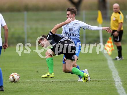 Fussball. Kaerntner Liga. Kraig gegen Feldkirchen. Marco Reibnegger (Kraig),  Philipp Wisotzky (Feldkirchen), Kraig, 30.9.2017.
Foto: Kuess
---
pressefotos, pressefotografie, kuess, qs, qspictures, sport, bild, bilder, bilddatenbank