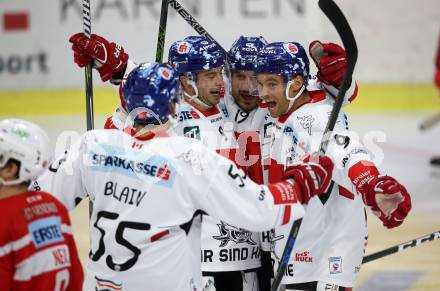 EBEL. Eishockey Bundesliga. KAC gegen 	HC TWK Innsbruck. Torjubel Tyler Spurgeon, Jeremie Ouellet Blain, Hunter Bishop, John Lammers  (Innsbruck). Klagenfurt, am 1.10.2017.
Foto: Kuess

---
pressefotos, pressefotografie, kuess, qs, qspictures, sport, bild, bilder, bilddatenbank