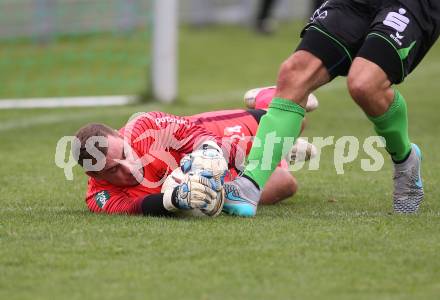 Fussball. Kaerntner Liga. Kraig gegen Feldkirchen. Stefan Petautschnig (Kraig). Kraig, 30.9.2017.
Foto: Kuess
---
pressefotos, pressefotografie, kuess, qs, qspictures, sport, bild, bilder, bilddatenbank