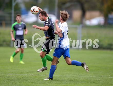 Fussball. Kaerntner Liga. Kraig gegen Feldkirchen. Paul Andreas Feichter (Kraig), Michael Kulnik (Feldkirchen), Kraig, 30.9.2017.
Foto: Kuess
---
pressefotos, pressefotografie, kuess, qs, qspictures, sport, bild, bilder, bilddatenbank