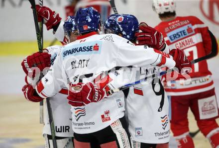 EBEL. Eishockey Bundesliga. KAC gegen 	HC TWK Innsbruck. Torjubel Tyler Spurgeon, Jeremie Ouellet Blain, Hunter Bishop, John Lammers (Innsbruck). Klagenfurt, am 1.10.2017.
Foto: Kuess

---
pressefotos, pressefotografie, kuess, qs, qspictures, sport, bild, bilder, bilddatenbank