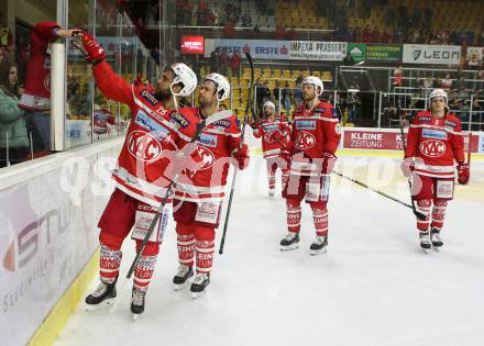 EBEL. Eishockey Bundesliga. KAC gegen 	HC TWK Innsbruck. Martin Schumnig, Mitja Robar, Thomas HUndertpfund (KAC). Klagenfurt, am 1.10.2017.
Foto: Kuess

---
pressefotos, pressefotografie, kuess, qs, qspictures, sport, bild, bilder, bilddatenbank