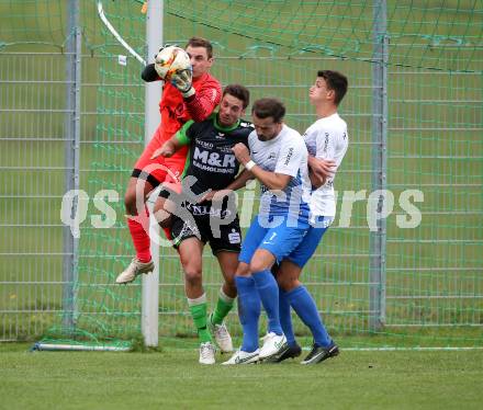 Fussball. Kaerntner Liga. Kraig gegen Feldkirchen. Stefan Petautschnig, Bernhard Ruediger Kitz,Benjamin Lamzari  (Kraig),  Sebastian Hertelt (Feldkirchen), Kraig, 30.9.2017.
Foto: Kuess
---
pressefotos, pressefotografie, kuess, qs, qspictures, sport, bild, bilder, bilddatenbank