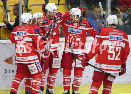 EBEL. Eishockey Bundesliga. KAC gegen 	HC TWK Innsbruck. Torjubel Thomas Hundertpfund, Johannes Bischofberger, Mitja Robar, Marco Brucker, Christoph Duller (KAC). Klagenfurt, am 1.10.2017.
Foto: Kuess

---
pressefotos, pressefotografie, kuess, qs, qspictures, sport, bild, bilder, bilddatenbank