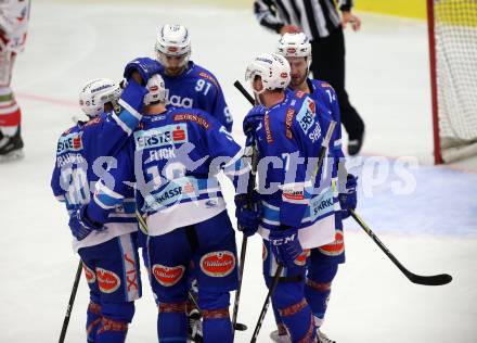 EBEL. Eishockey Bundesliga. EC VSV gegen HCB Suedtirol Alperia. Torjubel Kyle Beach, Dave Shields, Robert Flick (VSV). Villach, am 6.10.2017.
Foto: Kuess 


---
pressefotos, pressefotografie, kuess, qs, qspictures, sport, bild, bilder, bilddatenbank