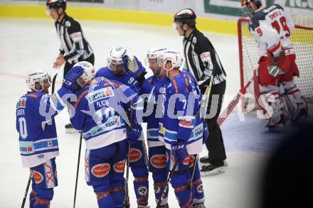 EBEL. Eishockey Bundesliga. EC VSV gegen HCB Suedtirol Alperia. Torjubel Kyle Beach, Dave Shields, Robert Flick (VSV). Villach, am 6.10.2017.
Foto: Kuess 


---
pressefotos, pressefotografie, kuess, qs, qspictures, sport, bild, bilder, bilddatenbank