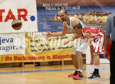 Basketball 2. Bundesliga. Grunddurchgang. 3. Runde. KOS Celovec gegen St. Poelten Dragons. Jakob Strazar (KOS Celovec), Roman Jagsch (St. Poelten). Klagenfurt, am 7.10.2017.
Foto: Kuess
---
pressefotos, pressefotografie, kuess, qs, qspictures, sport, bild, bilder, bilddatenbank