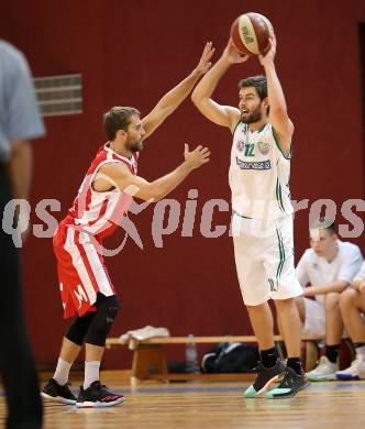 Basketball 2. Bundesliga. Grunddurchgang. 3. Runde. KOS Celovec gegen St. Poelten Dragons. Christian Erschen, (KOS Celovec), Lukas Boeck (St. Poelten). Klagenfurt, am 7.10.2017.
Foto: Kuess
---
pressefotos, pressefotografie, kuess, qs, qspictures, sport, bild, bilder, bilddatenbank
