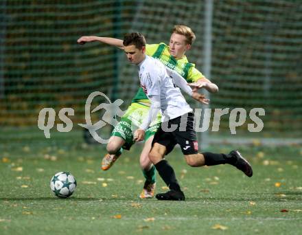 Fussball. Kaerntner Liga. Spittal gegen FC Lendorf. Thomas Zraunig (Spittal), Joseph Rainer (Lendorf). Spittal, 6.10.2017.
Foto: Kuess
---
pressefotos, pressefotografie, kuess, qs, qspictures, sport, bild, bilder, bilddatenbank
