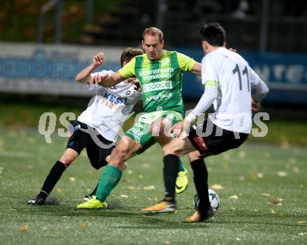 Fussball. Kaerntner Liga. Spittal gegen FC Lendorf. 	Felix Helmut Hutter (Spittal), Martin Morgenstern (Lendorf). Spittal, 6.10.2017.
Foto: Kuess
---
pressefotos, pressefotografie, kuess, qs, qspictures, sport, bild, bilder, bilddatenbank