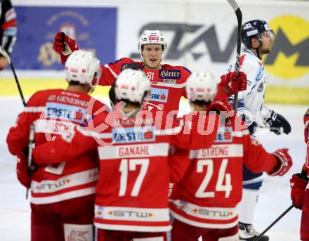 EBEL. Eishockey Bundesliga. KAC gegen 	Fehervar AV 19. Torjubel David Joseph Fischer, Manuel Ganahl, Steven Strong, Marco Richter (KAC). Klagenfurt, am 8.10.2017.
Foto: Kuess

---
pressefotos, pressefotografie, kuess, qs, qspictures, sport, bild, bilder, bilddatenbank