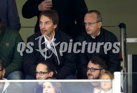 EBEL. Eishockey Bundesliga. KAC gegen 	Fehervar AV 19. Dieter Kalt, Dr. Roman Schellander (KAC). Klagenfurt, am 8.10.2017.
Foto: Kuess

---
pressefotos, pressefotografie, kuess, qs, qspictures, sport, bild, bilder, bilddatenbank