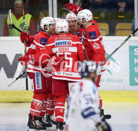 EBEL Eishockey Bundesliga. KAC gegen Fehervar AV 19. Torjube Matthew Neal, Jamie Lundmark, Christoph Duller, Manuel Ganahl (KAC). Klagenfurt, am 8.10.2017.
Foto: Kuess

---
pressefotos, pressefotografie, kuess, qs, qspictures, sport, bild, bilder, bilddatenbank
