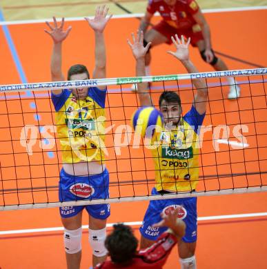 AVL. Volleyball. Volley League Men. SK Posojilnica Aich Dob gegen VBK Woerthersee Loewen Klagenfurt. Mario Koncilja, Lukasz Wiese (Aich Dob). Bleiburg, am 11.10.2017.
Foto: Kuess
---
pressefotos, pressefotografie, kuess, qs, qspictures, sport, bild, bilder, bilddatenbank