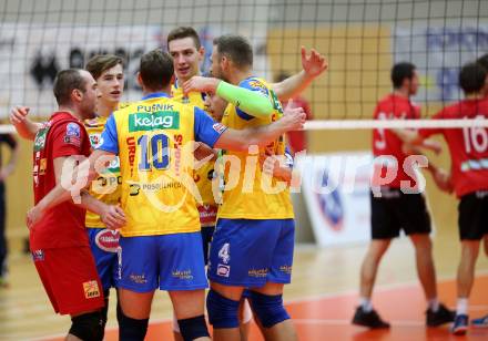 AVL. Volleyball. Volley League Men. SK Posojilnica Aich Dob gegen VBK Woerthersee Loewen Klagenfurt. Jubel (Aich Dob). Bleiburg, am 11.10.2017.
Foto: Kuess
---
pressefotos, pressefotografie, kuess, qs, qspictures, sport, bild, bilder, bilddatenbank