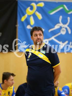 AVL. Volleyball. Volley League Men. SK Posojilnica Aich Dob gegen VBK Woerthersee Loewen Klagenfurt. Trainer Matjaz Hafner (Aich Dob). Bleiburg, am 11.10.2017.
Foto: Kuess
---
pressefotos, pressefotografie, kuess, qs, qspictures, sport, bild, bilder, bilddatenbank