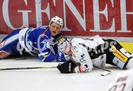 EBEL. Eishockey Bundesliga. EC VSV gegen HC Orli Znojmo. Sam Antonitsch, (VSV), Antonin Boruta (Znojmo). Villach, am 12.10.2017.
Foto: Kuess 


---
pressefotos, pressefotografie, kuess, qs, qspictures, sport, bild, bilder, bilddatenbank