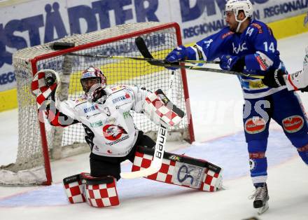 EBEL. Eishockey Bundesliga. EC VSV gegen HC Orli Znojmo. Kyle Beach, (VSV), Marek Schwarz  (Znojmo). Villach, am 12.10.2017.
Foto: Kuess 


---
pressefotos, pressefotografie, kuess, qs, qspictures, sport, bild, bilder, bilddatenbank