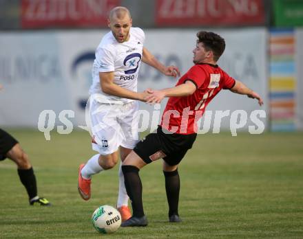 Fussball Kaerntner Liga. SAK gegen Maria Saal. Christian Dlopst,  (SAK), Andreas Schawarz (Maria Saal). Klagenfurt, am 13.10.2017.
Foto: Kuess
---
pressefotos, pressefotografie, kuess, qs, qspictures, sport, bild, bilder, bilddatenbank
