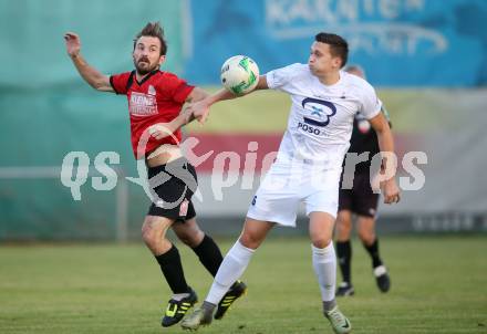 Fussball Kaerntner Liga. SAK gegen Maria Saal. Zdravko Koletnik,  (SAK), Roland Krenn (Maria Saal). Klagenfurt, am 13.10.2017.
Foto: Kuess
---
pressefotos, pressefotografie, kuess, qs, qspictures, sport, bild, bilder, bilddatenbank