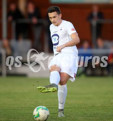 Fussball Kaerntner Liga. SAK gegen Maria Saal. Zdravko Koletnik (SAK). Klagenfurt, am 13.10.2017.
Foto: Kuess
---
pressefotos, pressefotografie, kuess, qs, qspictures, sport, bild, bilder, bilddatenbank