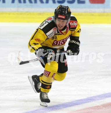 EBEL. Eishockey Bundesliga. KAC gegen 	Vienna Capitals. Taylor Vause  (Vienna Capitals). Klagenfurt, am 15.10.2017.
Foto: Kuess

---
pressefotos, pressefotografie, kuess, qs, qspictures, sport, bild, bilder, bilddatenbank