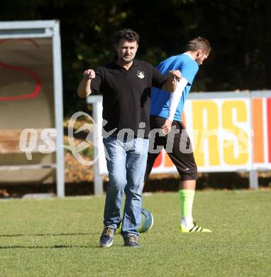 Fussball. Kaerntner Liga. KAC 1909 gegen Bleiburg. Trainer Mario Romac (Bleiburg). Klagenfurt, 14.10.2017.
Foto: Kuess
---
pressefotos, pressefotografie, kuess, qs, qspictures, sport, bild, bilder, bilddatenbank