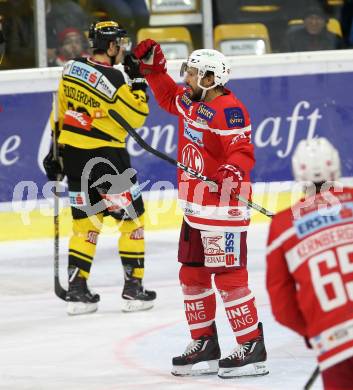 EBEL. Eishockey Bundesliga. KAC gegen 	Vienna Capitals. Torjubel Thomas Koch (KAC). Klagenfurt, am 15.10.2017.
Foto: Kuess

---
pressefotos, pressefotografie, kuess, qs, qspictures, sport, bild, bilder, bilddatenbank