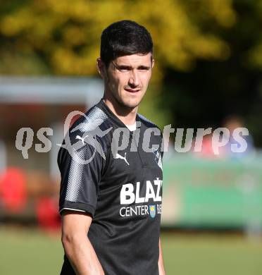 Fussball. Kaerntner Liga. KAC 1909 gegen Bleiburg. Christopher Knauder  (Bleiburg). Klagenfurt, 14.10.2017.
Foto: Kuess
---
pressefotos, pressefotografie, kuess, qs, qspictures, sport, bild, bilder, bilddatenbank
