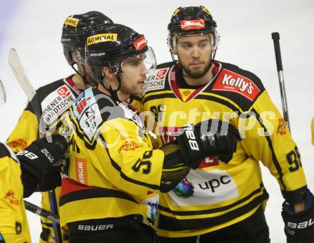 EBEL. Eishockey Bundesliga. KAC gegen 	Vienna Capitals. Torjubel Ryan Connor McKiernan, Nikolaus Hartl (Vienna Capitals). Klagenfurt, am 15.10.2017.
Foto: Kuess

---
pressefotos, pressefotografie, kuess, qs, qspictures, sport, bild, bilder, bilddatenbank