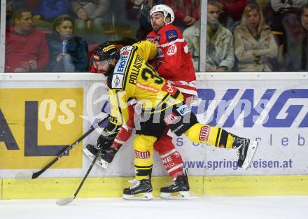 EBEL. Eishockey Bundesliga. KAC gegen 	Vienna Capitals. Martin Schumnig, (KAC), Jerry Pollastrone (Vienna Capitals). Klagenfurt, am 15.10.2017.
Foto: Kuess

---
pressefotos, pressefotografie, kuess, qs, qspictures, sport, bild, bilder, bilddatenbank