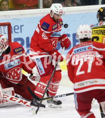 EBEL. Eishockey Bundesliga. KAC gegen 	Vienna Capitals. Martin Schumnig (KAC). Klagenfurt, am 15.10.2017.
Foto: Kuess

---
pressefotos, pressefotografie, kuess, qs, qspictures, sport, bild, bilder, bilddatenbank