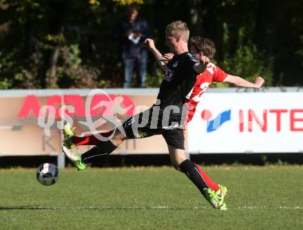 Fussball. Kaerntner Liga. KAC 1909 gegen Bleiburg. Maximilian Hubert Watscher (KAC), Rene Partl (Bleiburg). Klagenfurt, 14.10.2017.
Foto: Kuess
---
pressefotos, pressefotografie, kuess, qs, qspictures, sport, bild, bilder, bilddatenbank