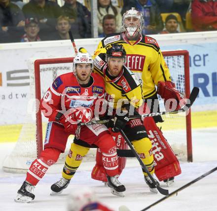 EBEL. Eishockey Bundesliga. KAC gegen 	Vienna Capitals. Matthew Neal, (KAC), Jamie Fraser, Pekka Tuokkola (Vienna Capitals). Klagenfurt, am 15.10.2017.
Foto: Kuess

---
pressefotos, pressefotografie, kuess, qs, qspictures, sport, bild, bilder, bilddatenbank